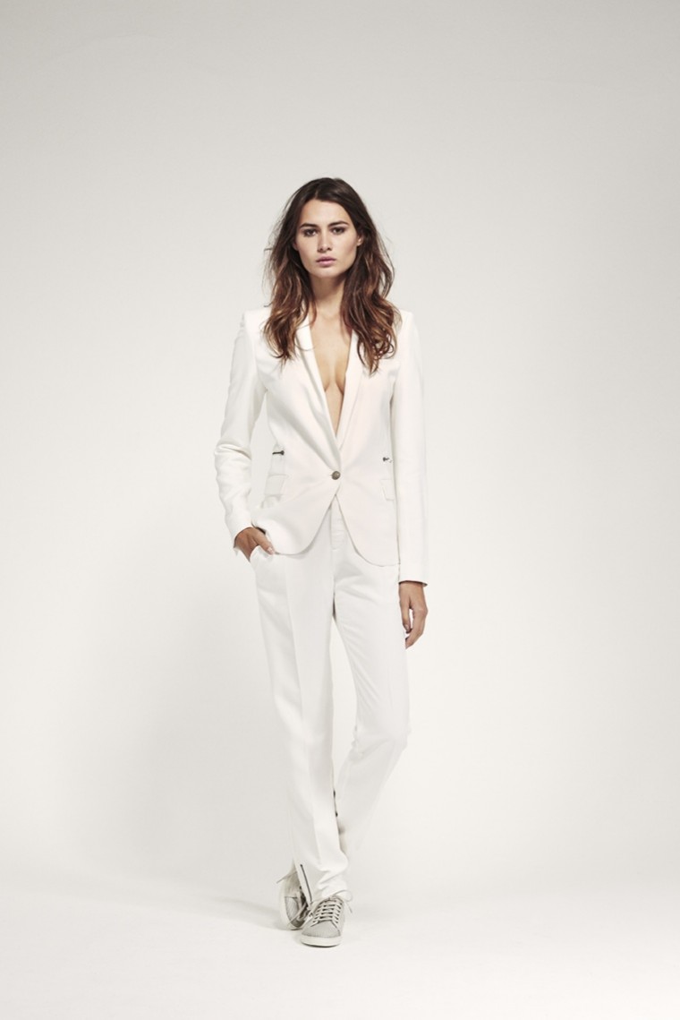 15E_IkksWomen_LOOK02_LD