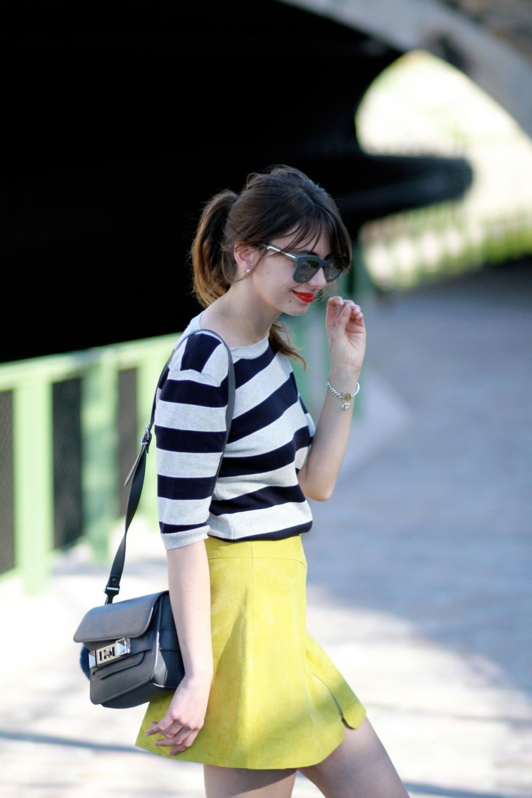 the brunette blog mode paris stripes yellow