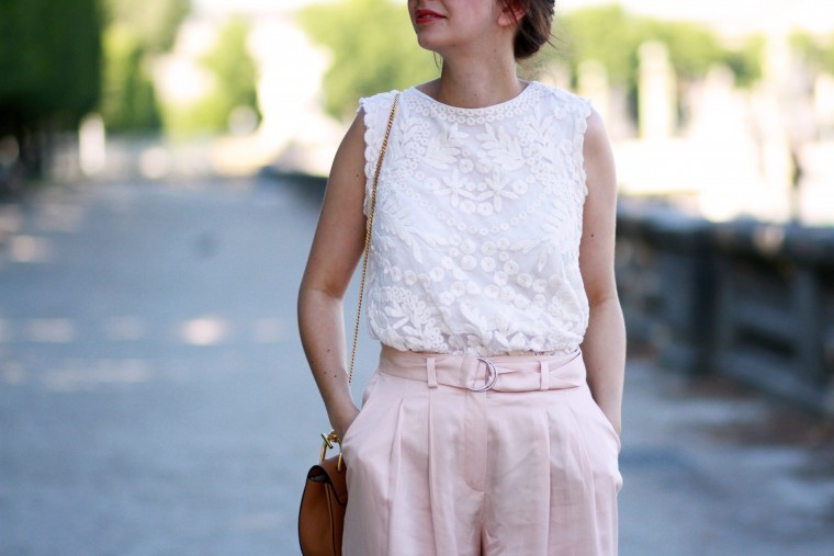 the brunette rose