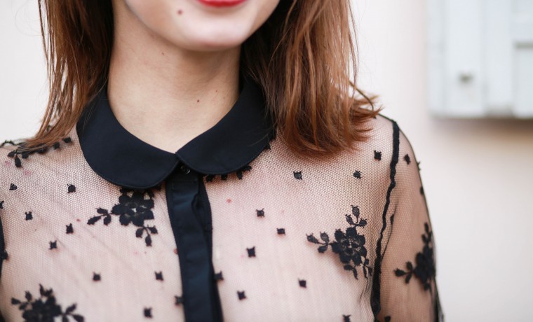 the brunette - sexy lace