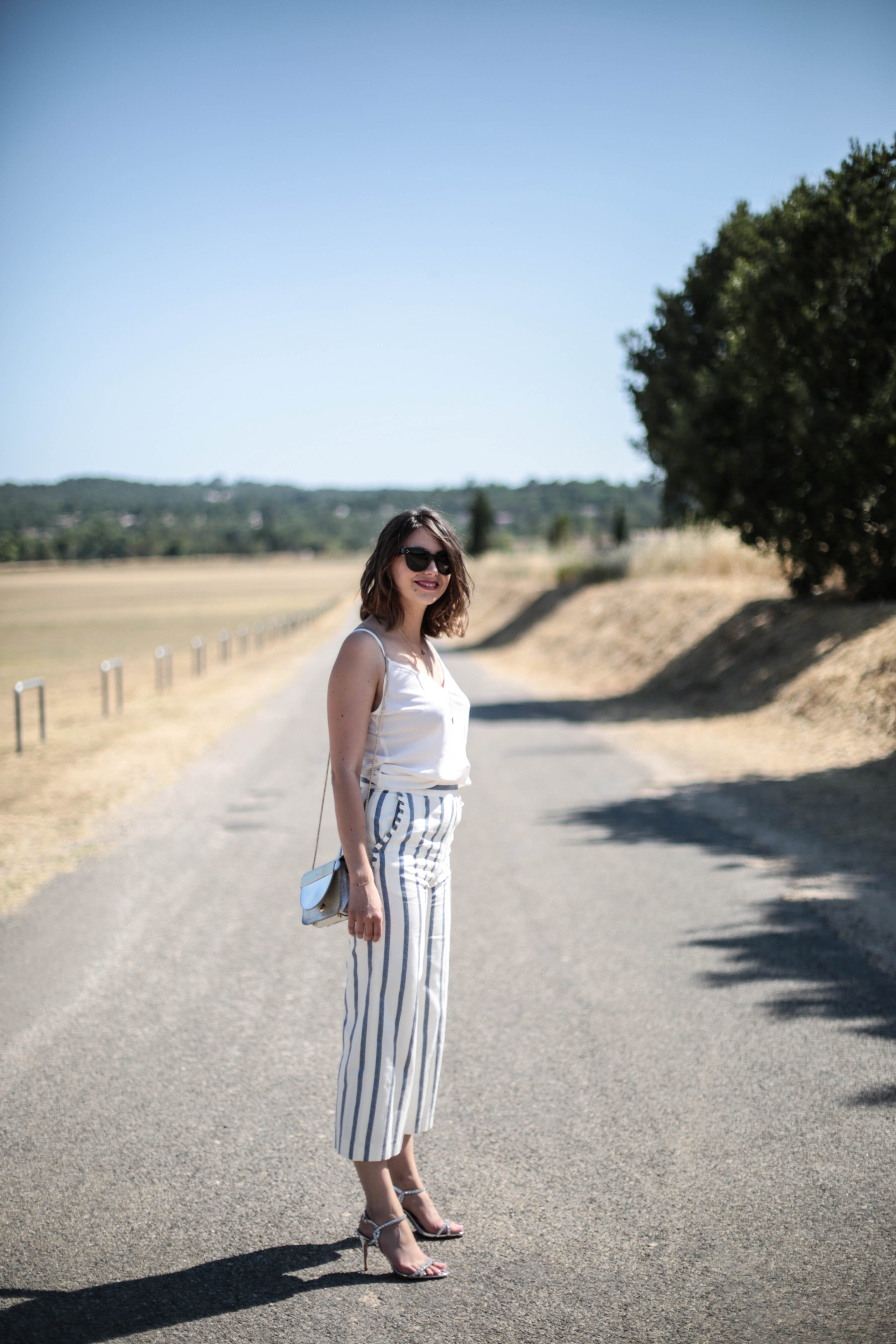 the brunette blog look provence rayures et blanc aerodrome-3