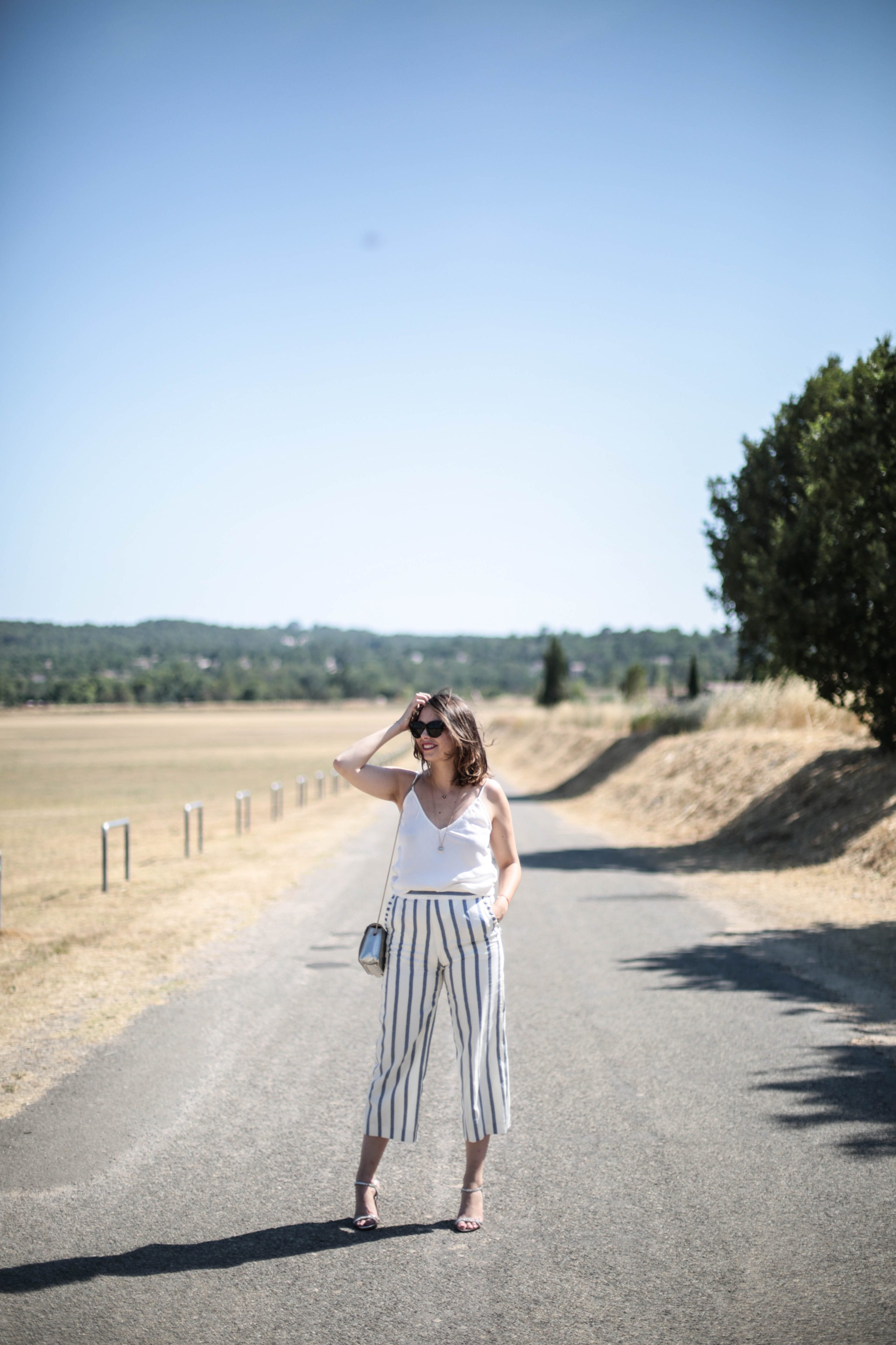 the brunette blog look provence rayures et blanc aerodrome-4