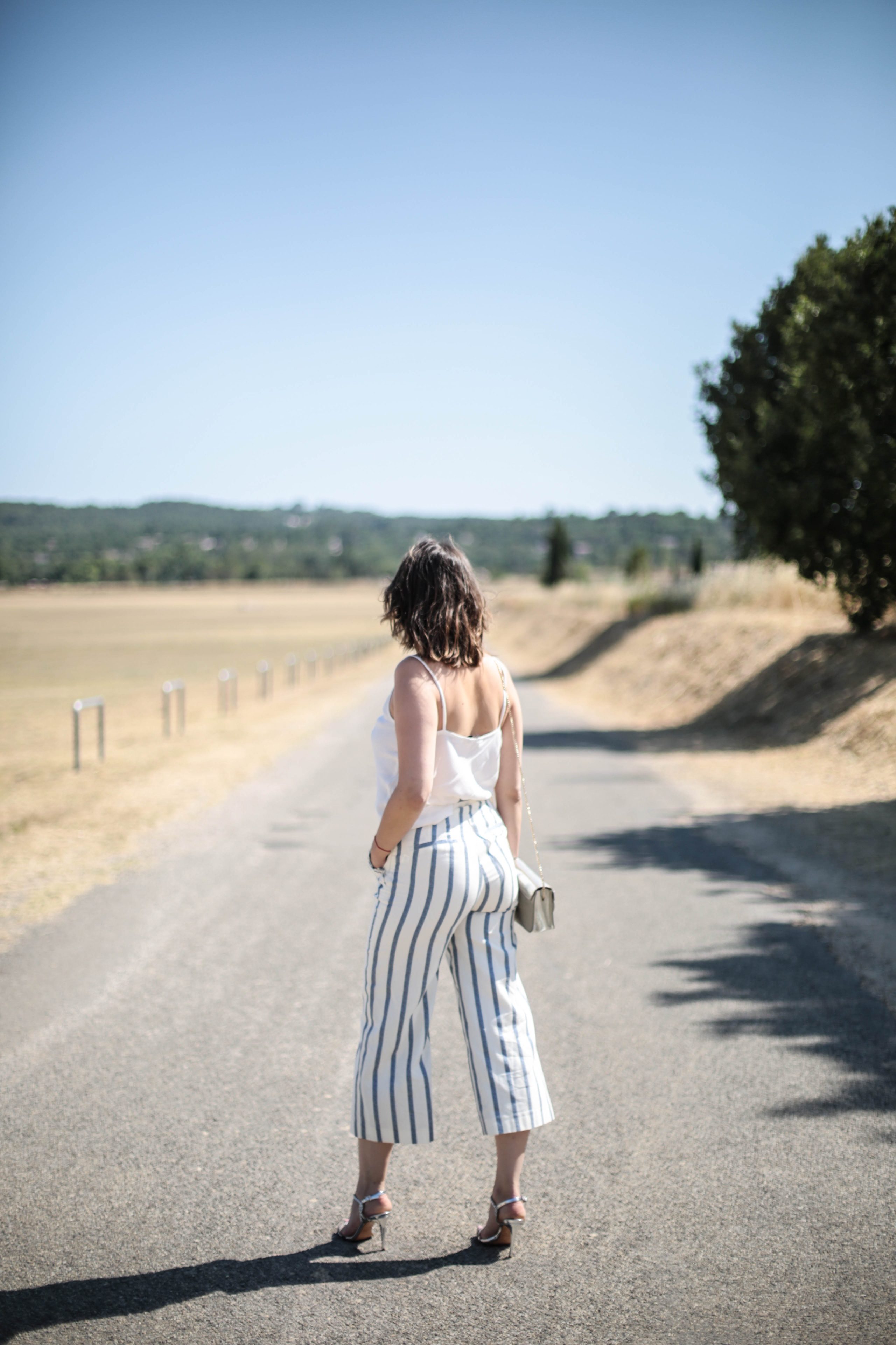 the brunette blog look provence rayures et blanc aerodrome-5